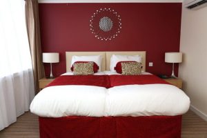habitación rojo inglés